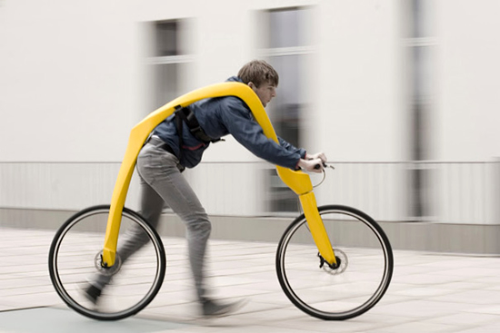 自分の足で走って進む健康志向の自転車